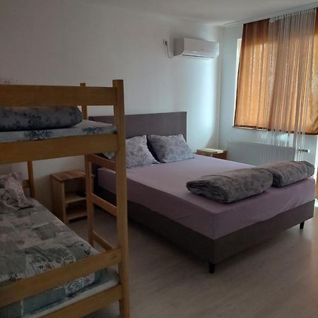 Hotel Restoran Bmb Odžak Exteriér fotografie