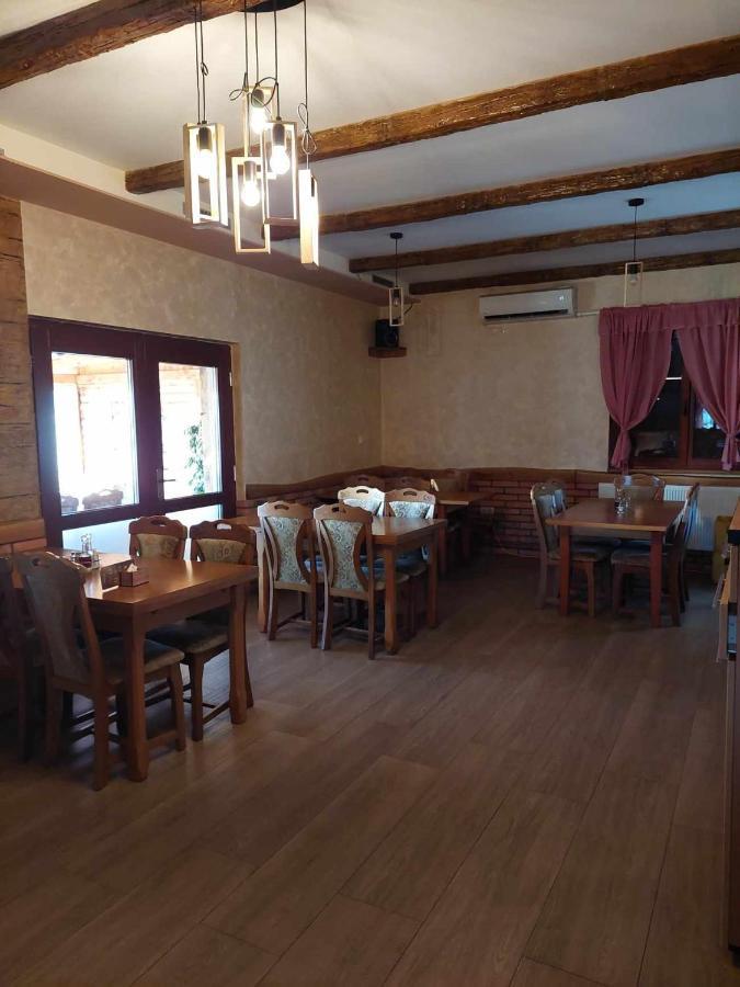 Hotel Restoran Bmb Odžak Exteriér fotografie