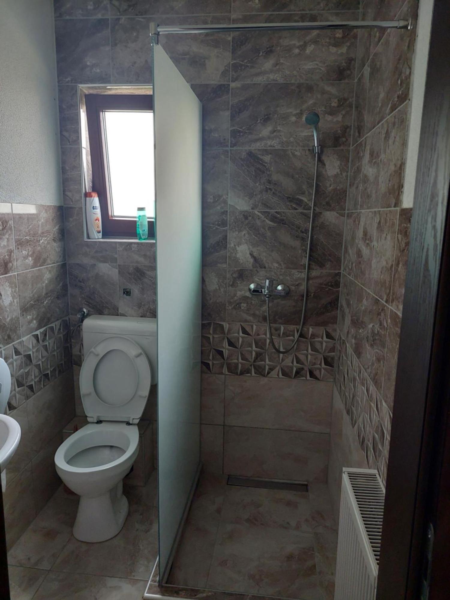 Hotel Restoran Bmb Odžak Exteriér fotografie